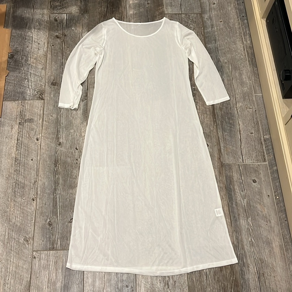 White Lace Round Neck Long Sleeve Maxi Temple Dress NWT - Picture 8 of 11